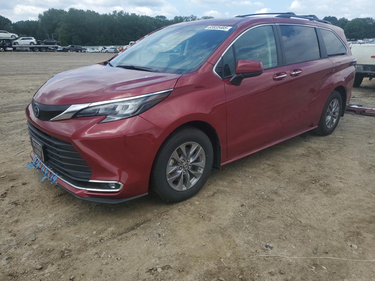 2024 Toyota Sienna xle