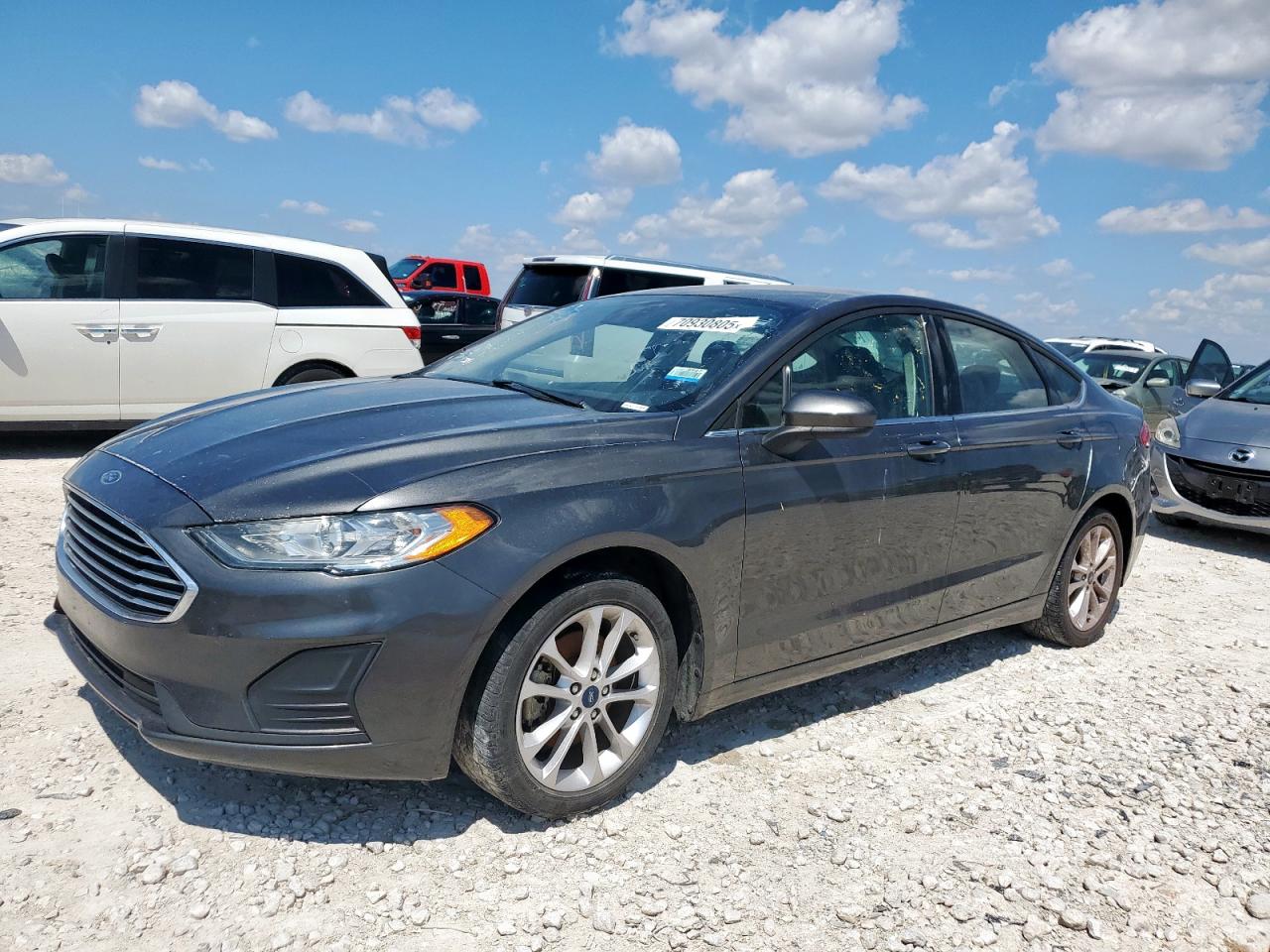 2020 Ford Fusion se
