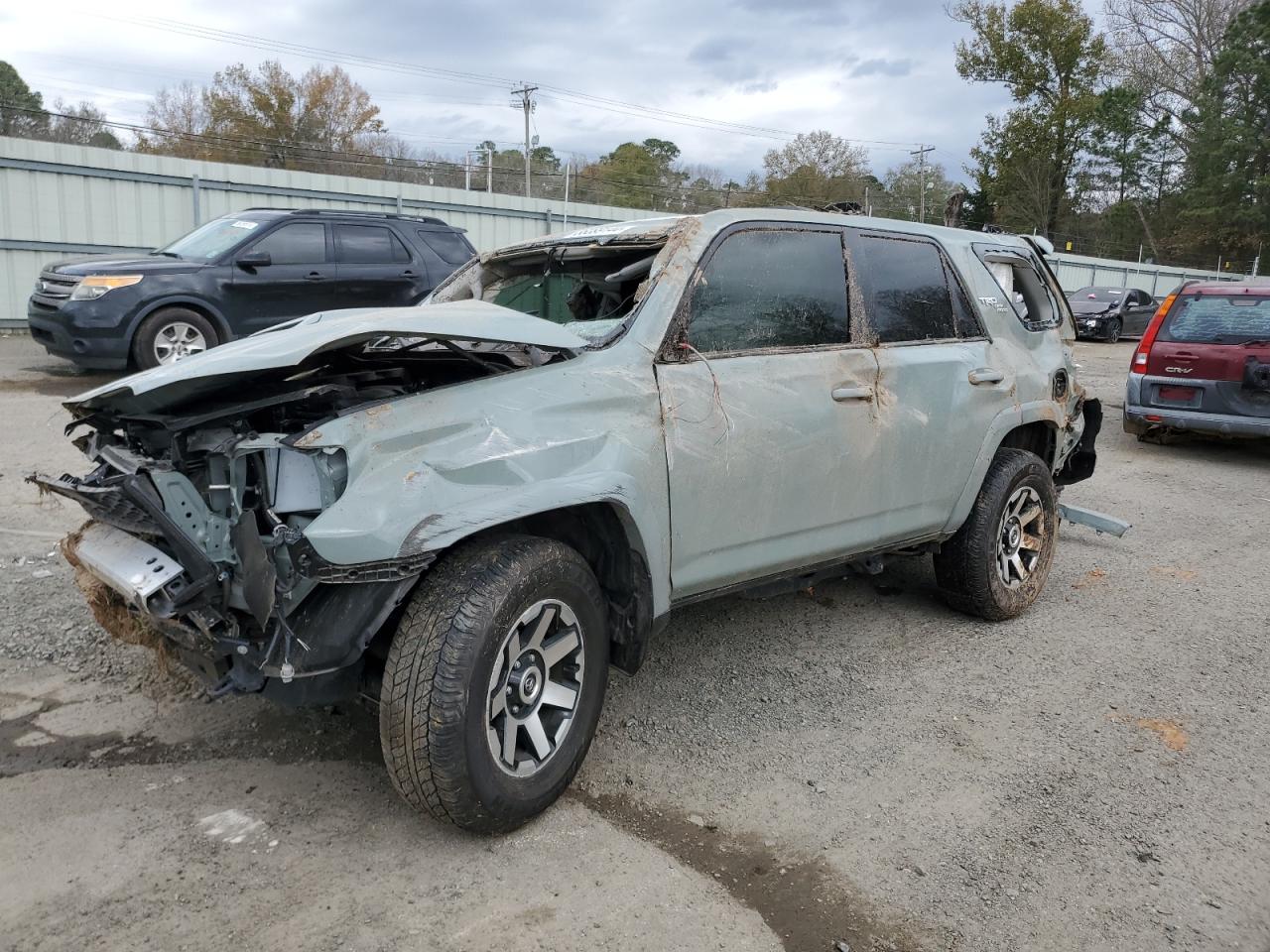 2023 Toyota 4runner se