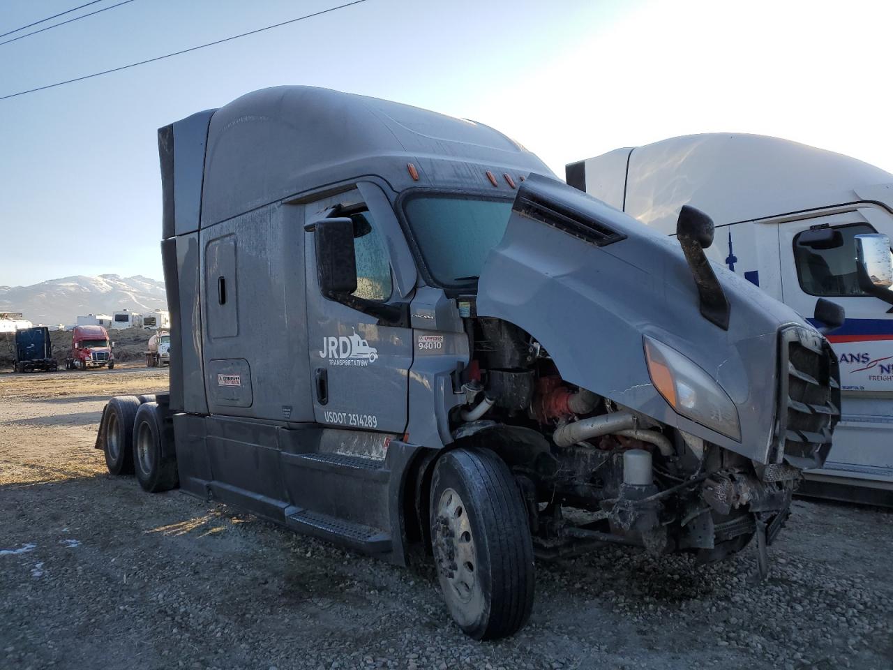 2024 Freigliner Cascadia 126