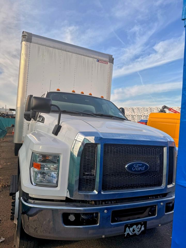 2022 Ford F-750