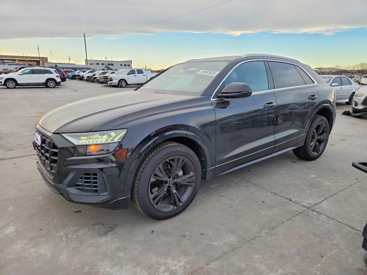 2023 Audi Q8