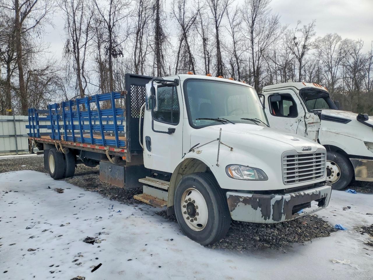 2015 Freightliner M2 106