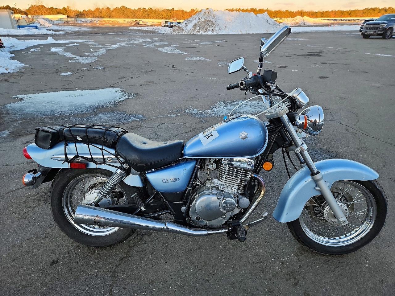 2006 Suzuki GZ250