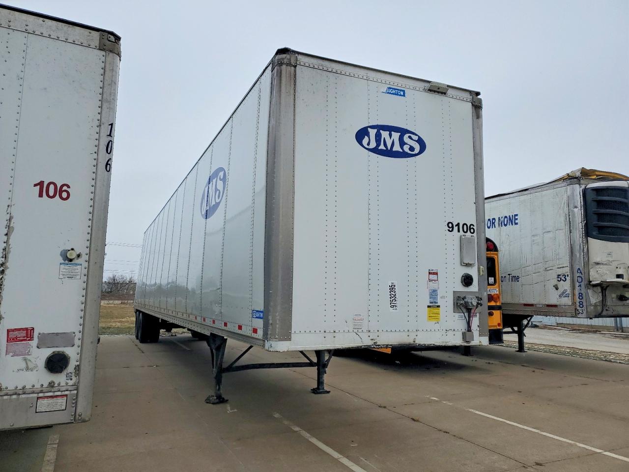 2017 Stoughton Trailer