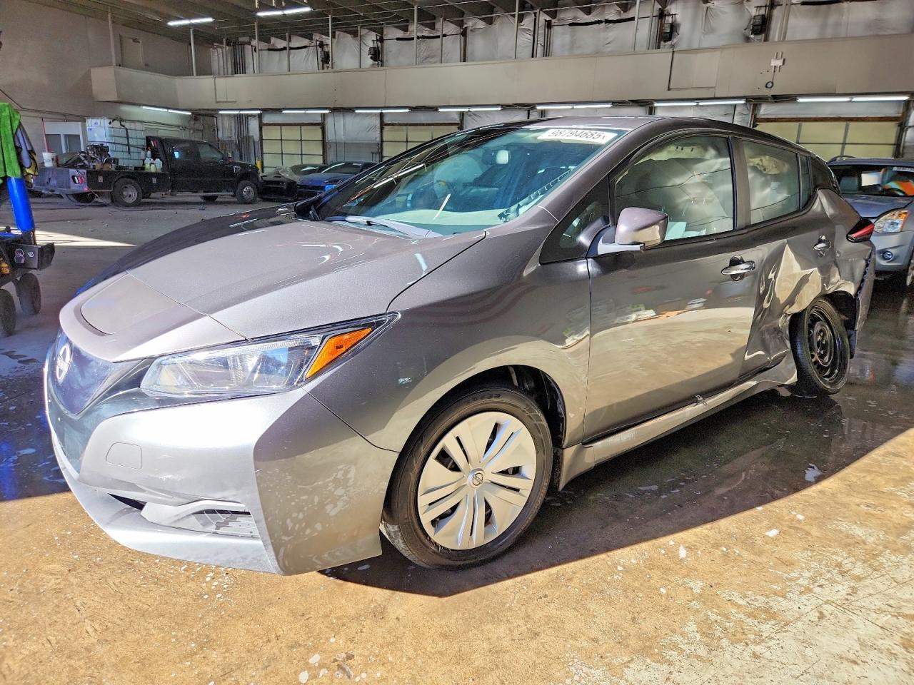 2025 Nissan Leaf