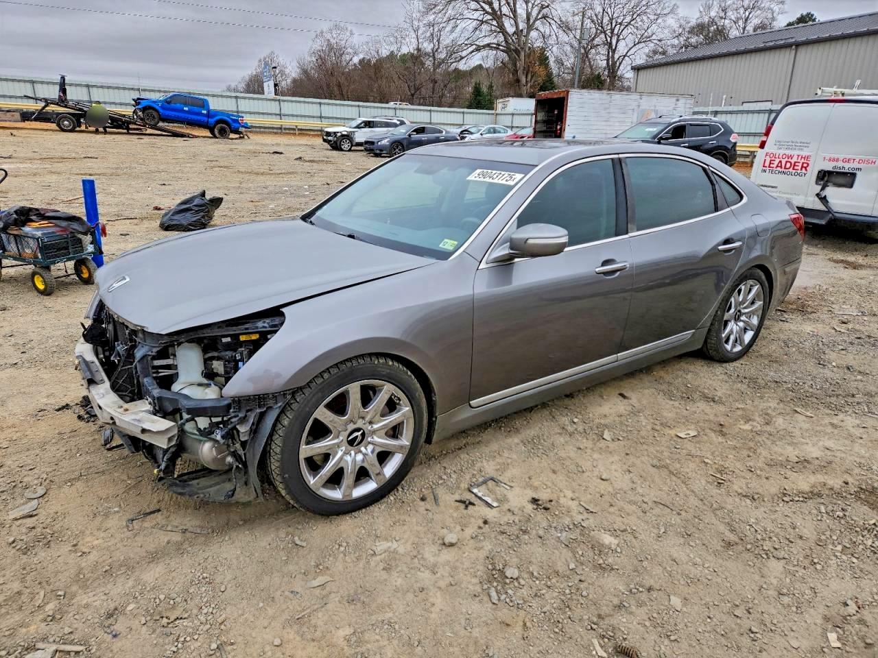 2013 Hyundai Equus