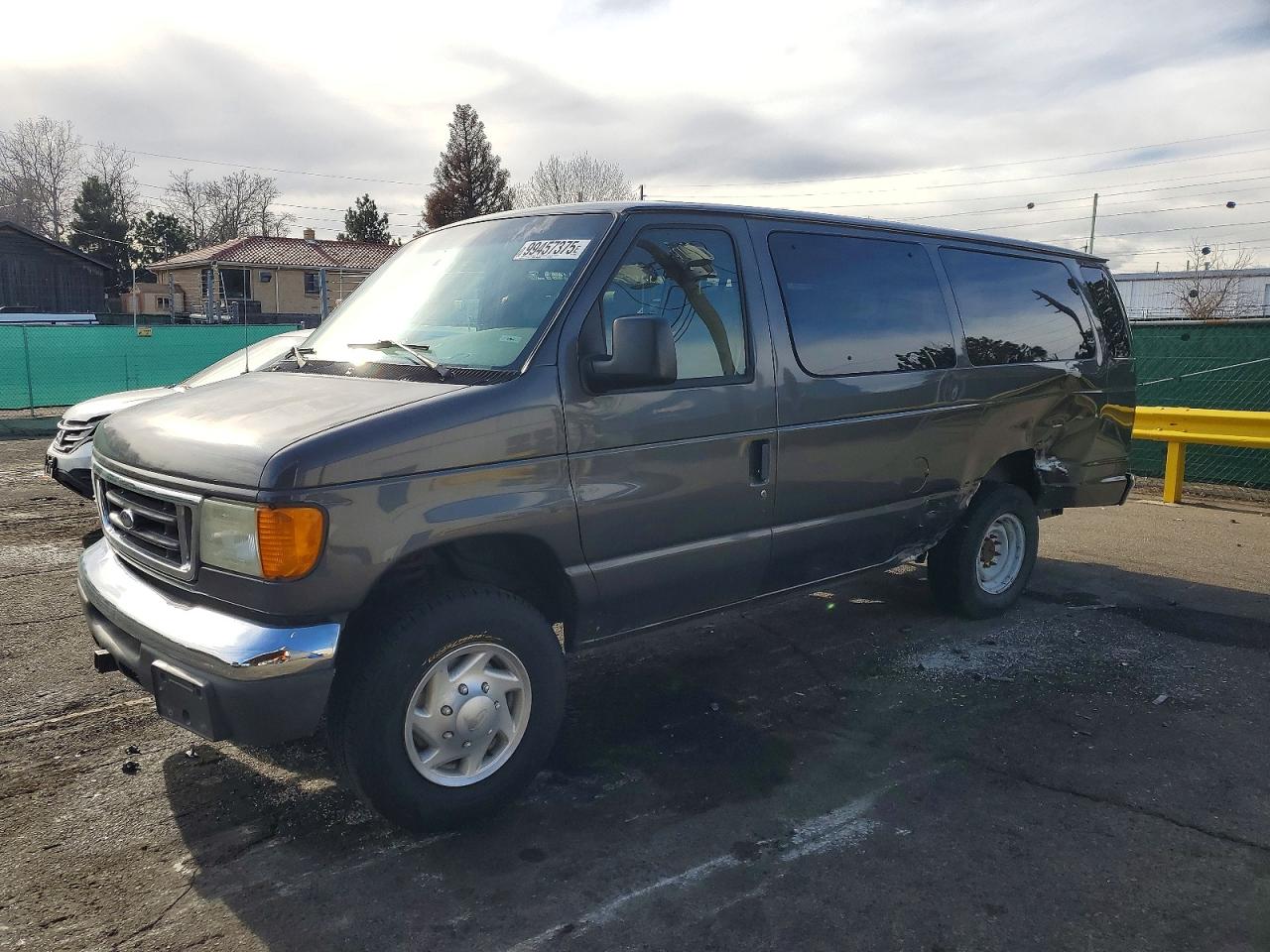 2005 Ford Econoline E350