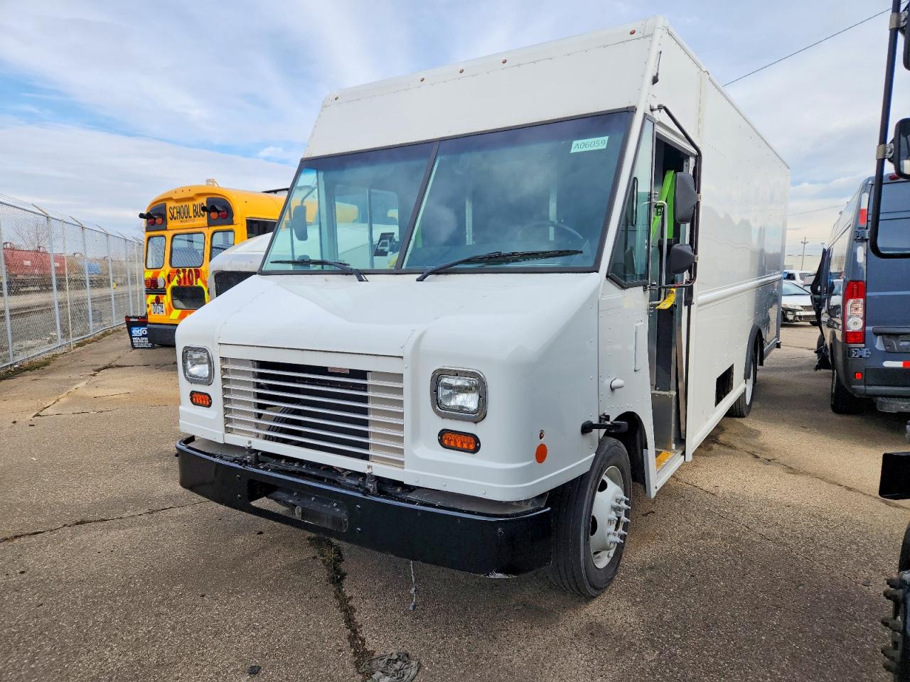 2022 Ford F59