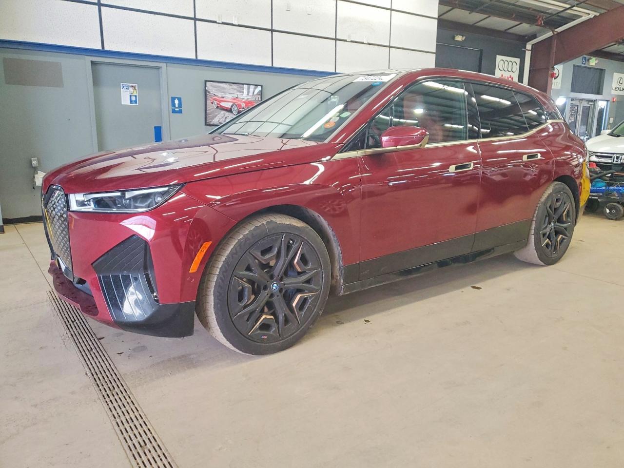 2023 BMW iX
