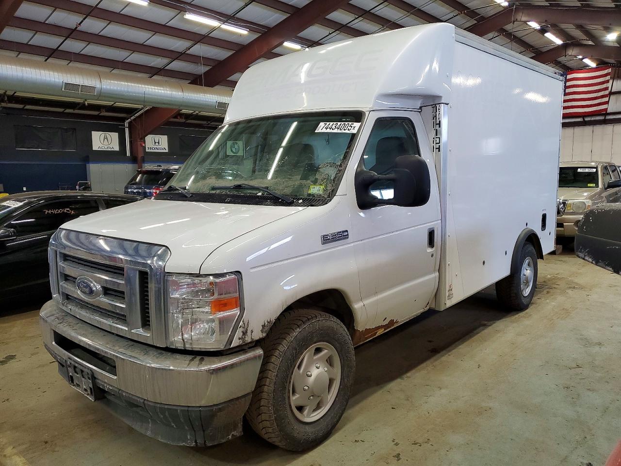 2021 Ford Econoline E350