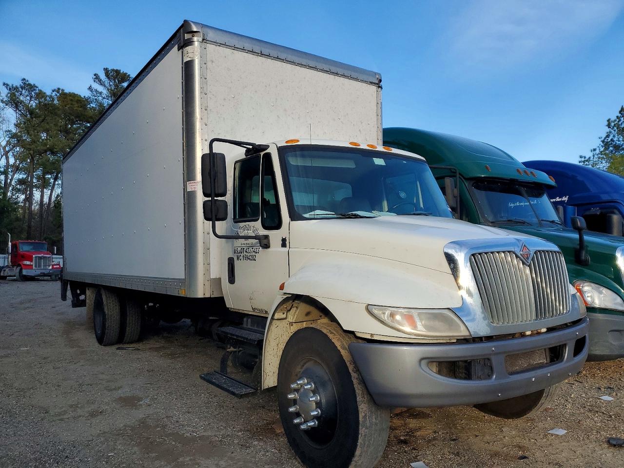 2017 International 4000-Series