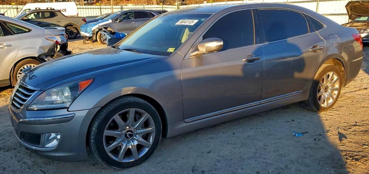 2012 Hyundai Equus