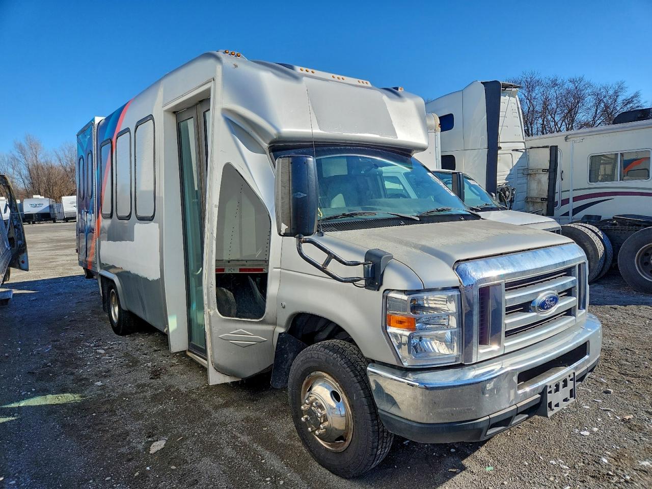 Ford Econoline E350