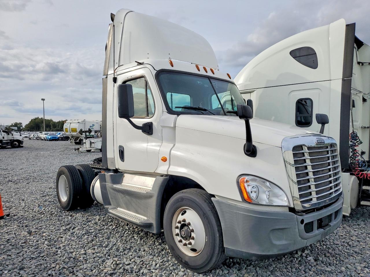 2016 Freightliner Cascadia 125