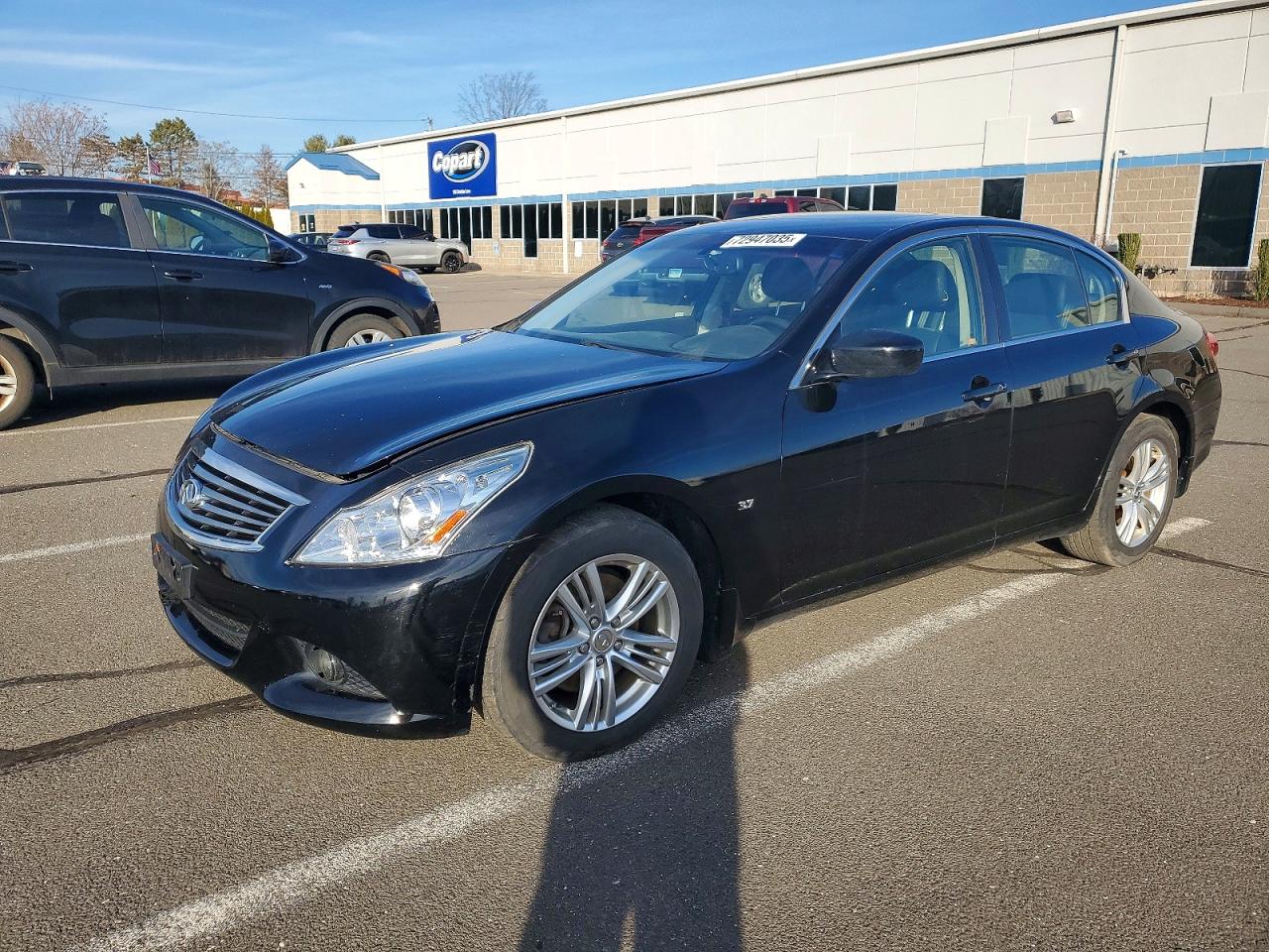 2015 Infiniti Q40