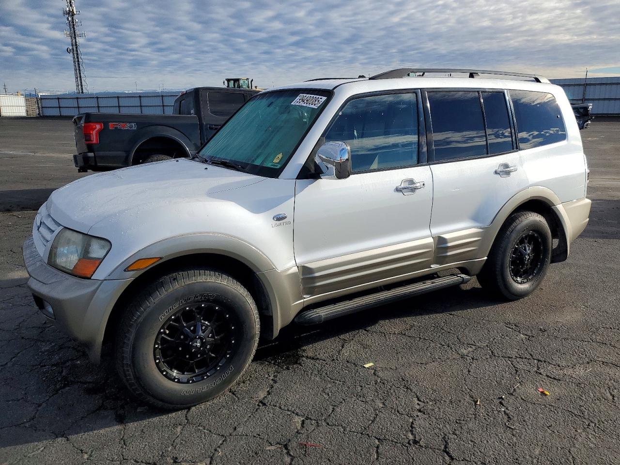 Mitsubishi Montero