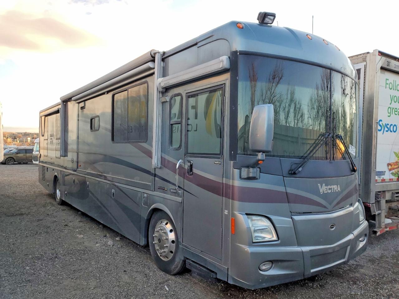 2005 Winnebago Vectra