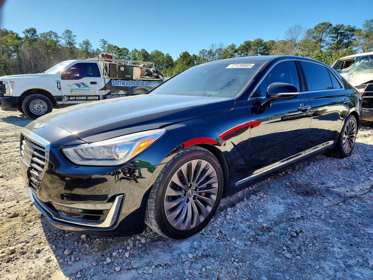 2017 Genesis G90