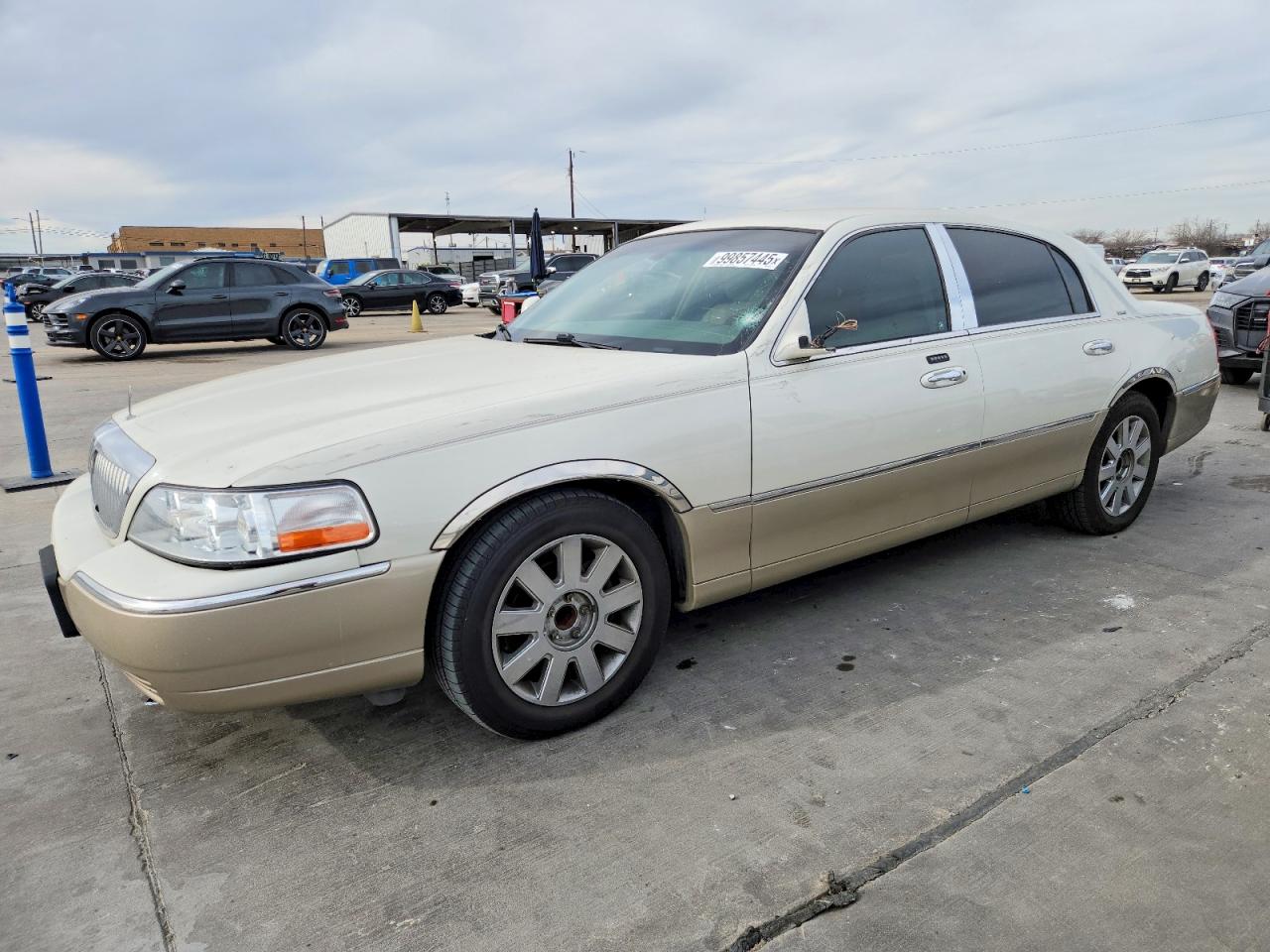 2005 Lincoln Town Car