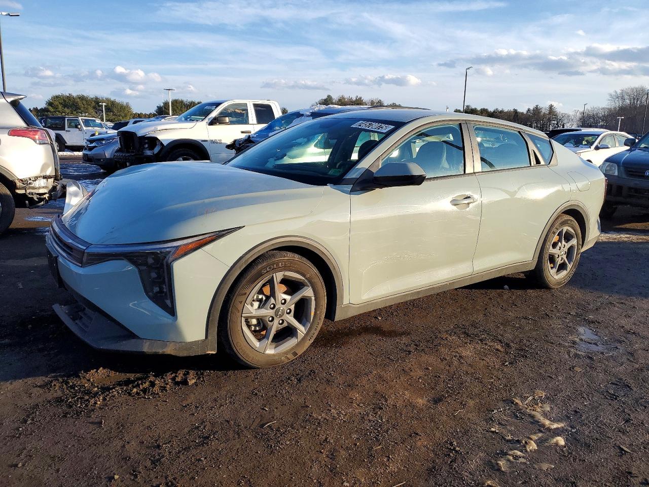 2025 Kia K4