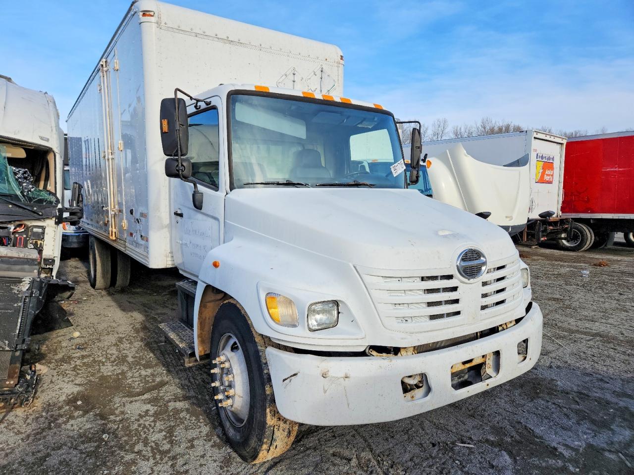2005 Hino 338