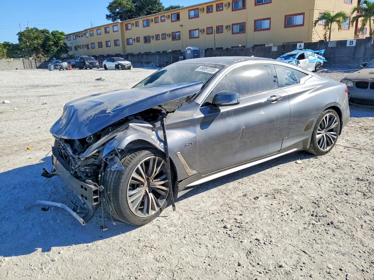 Infiniti Q60