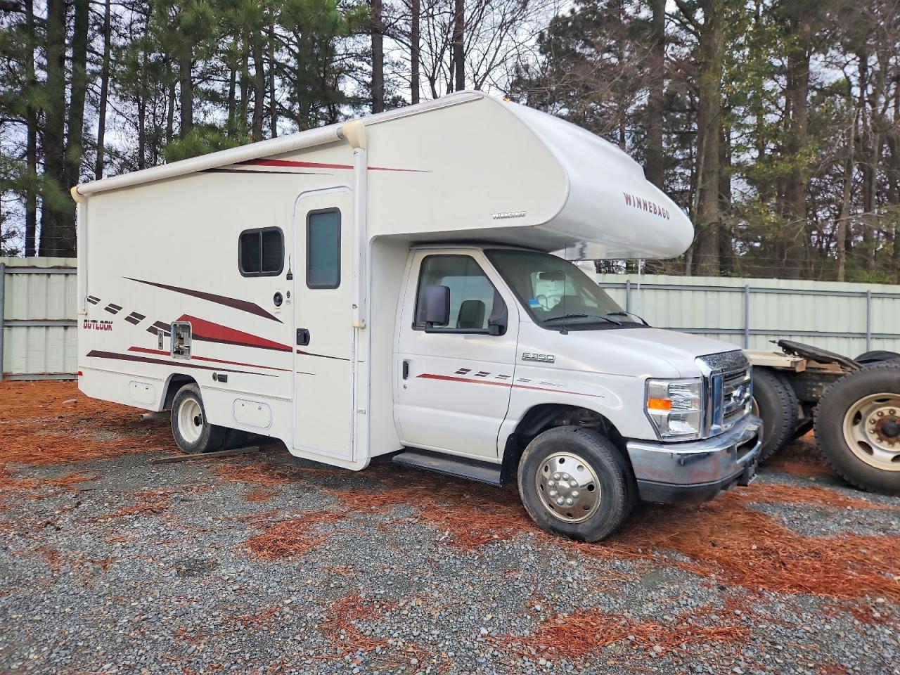 2018 Ford E-350