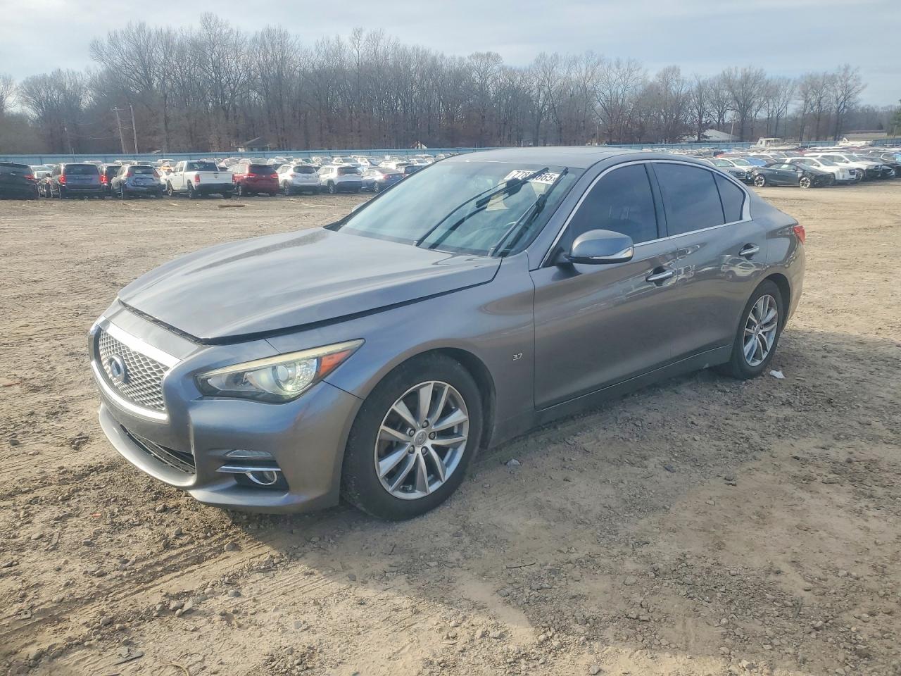 2015 Infinity Q50