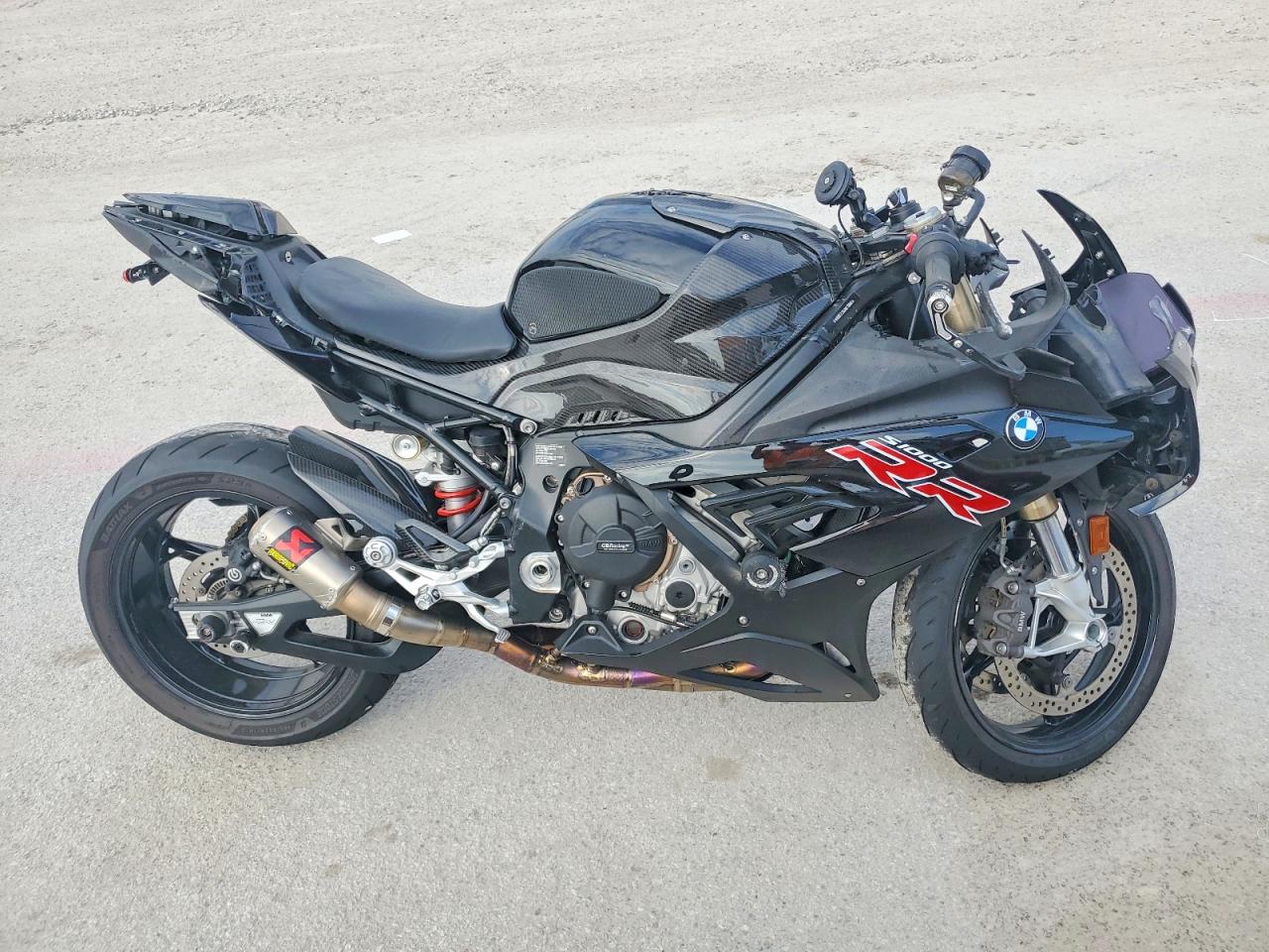 2022 BMW S 1000