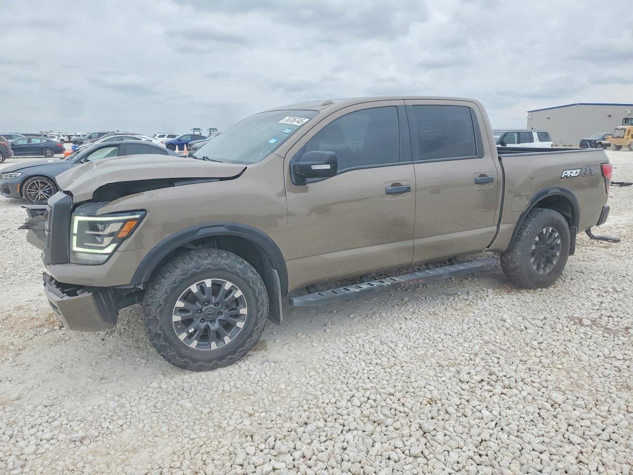 2021 Nissan Titan