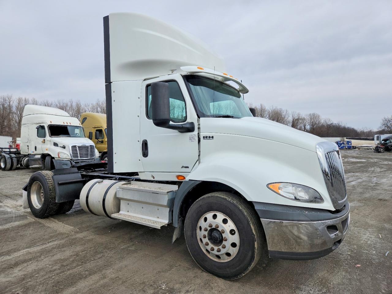 2019 International Rh613