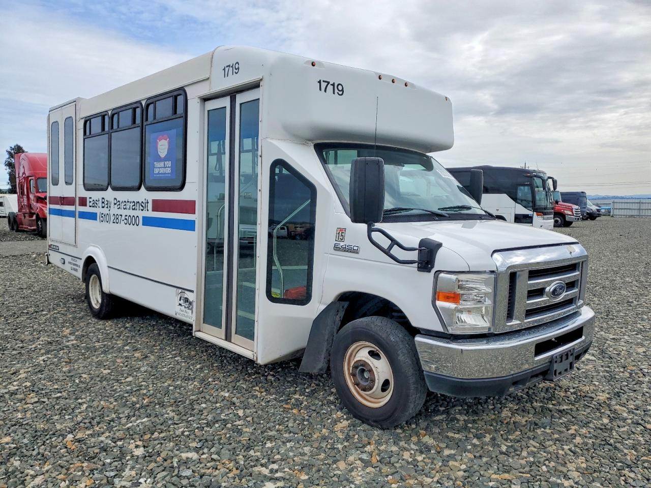 2017 Ford Econoline