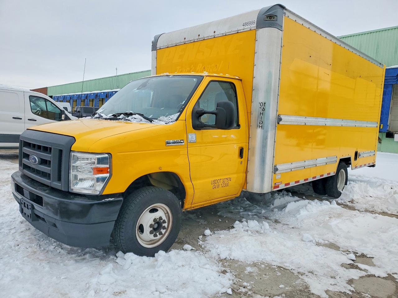 2022 Ford E-350