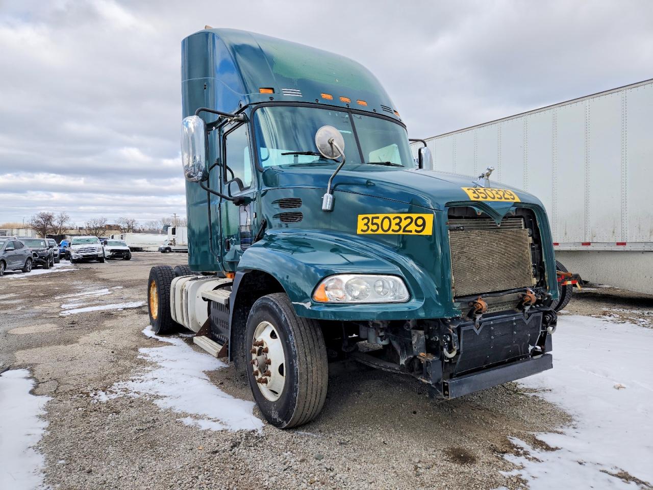 Mack Cxu613