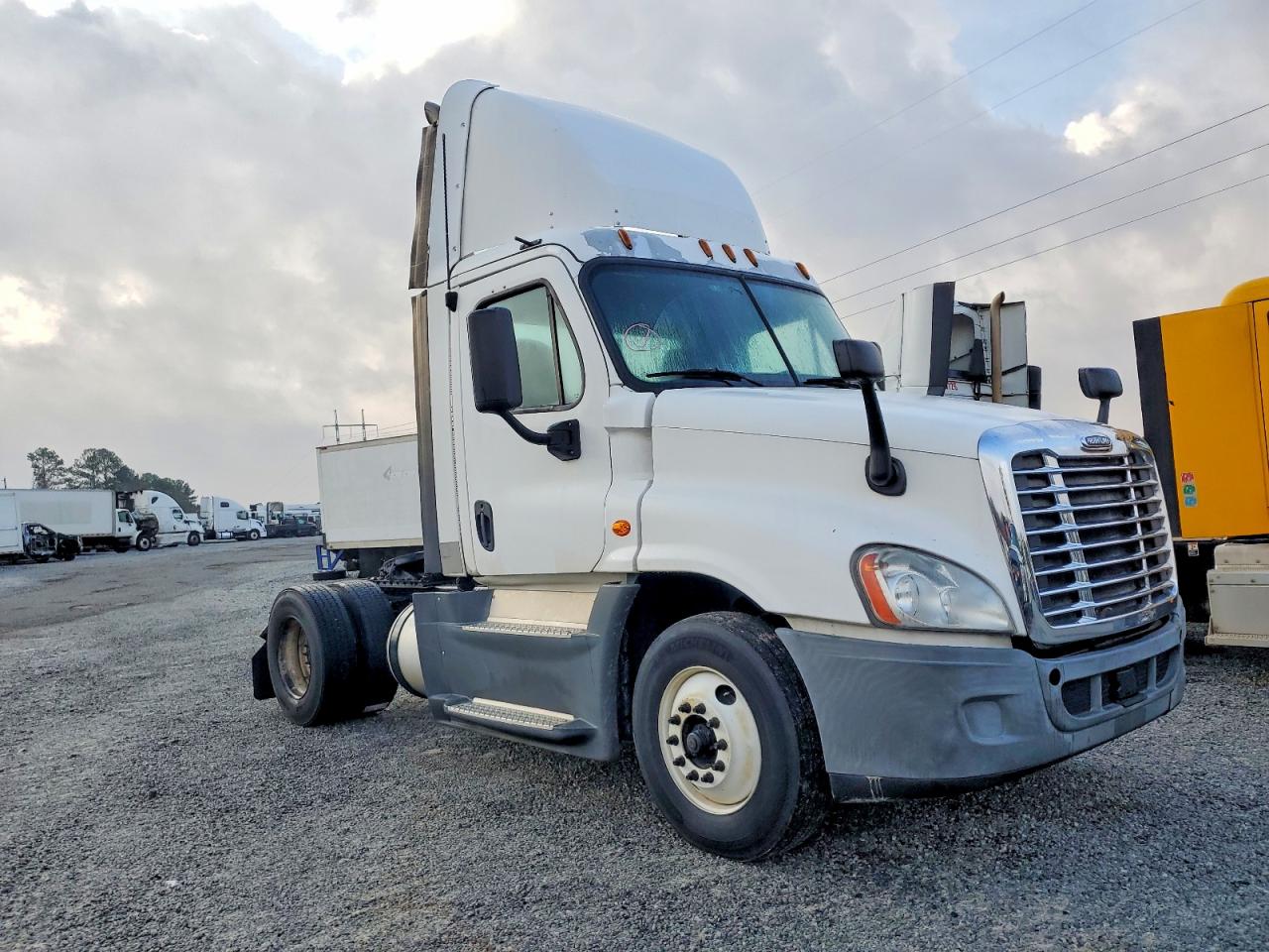 2016 Freightliner Cascadia 125