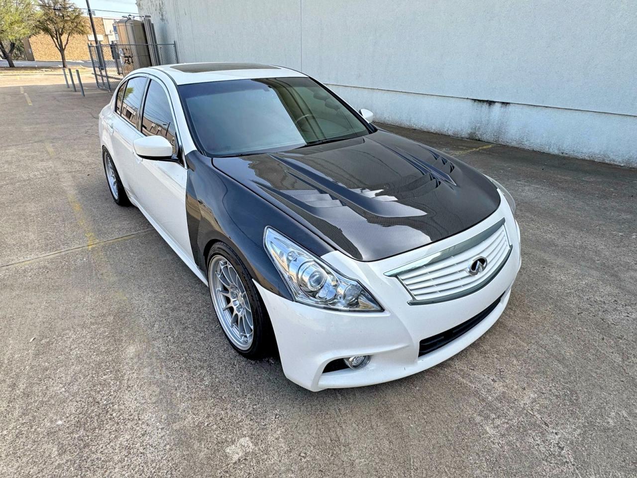 Infiniti G37