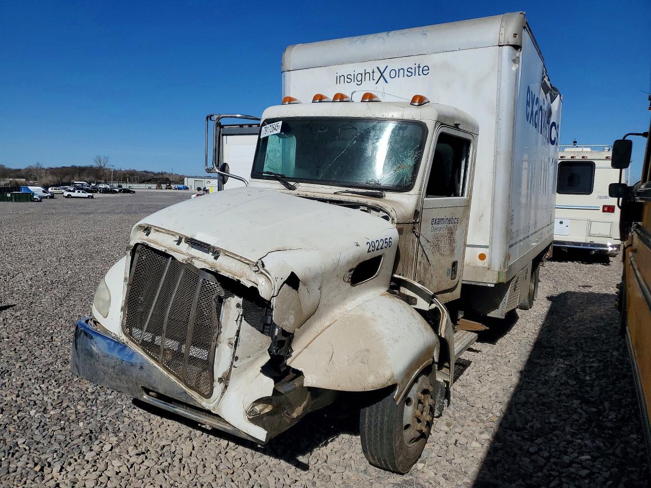 Peterbilt 325