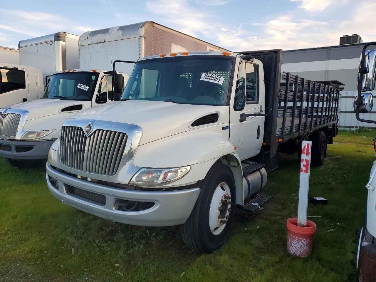 2013 International 4000-Series