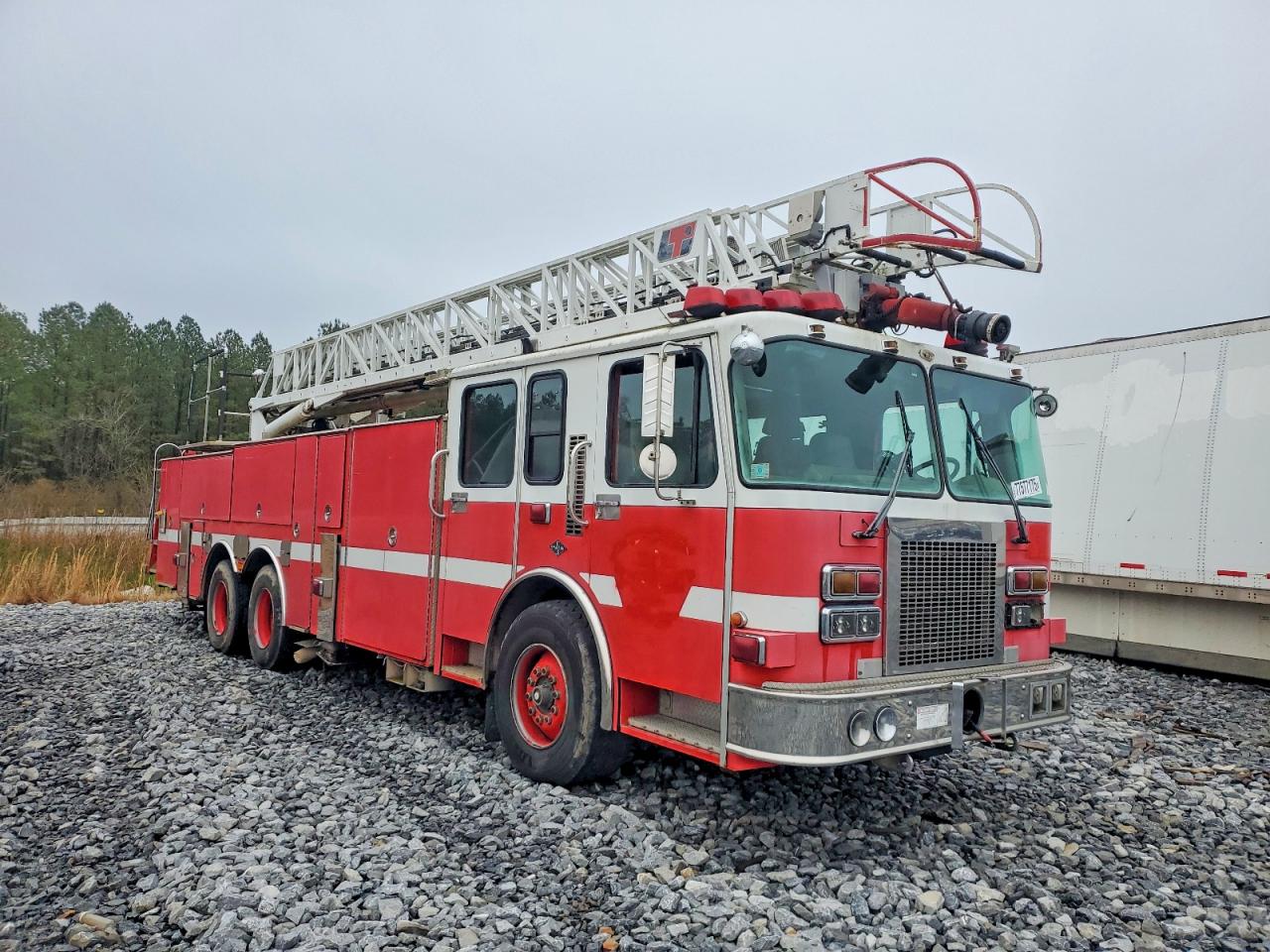 1998 Sptn Fire Truck
