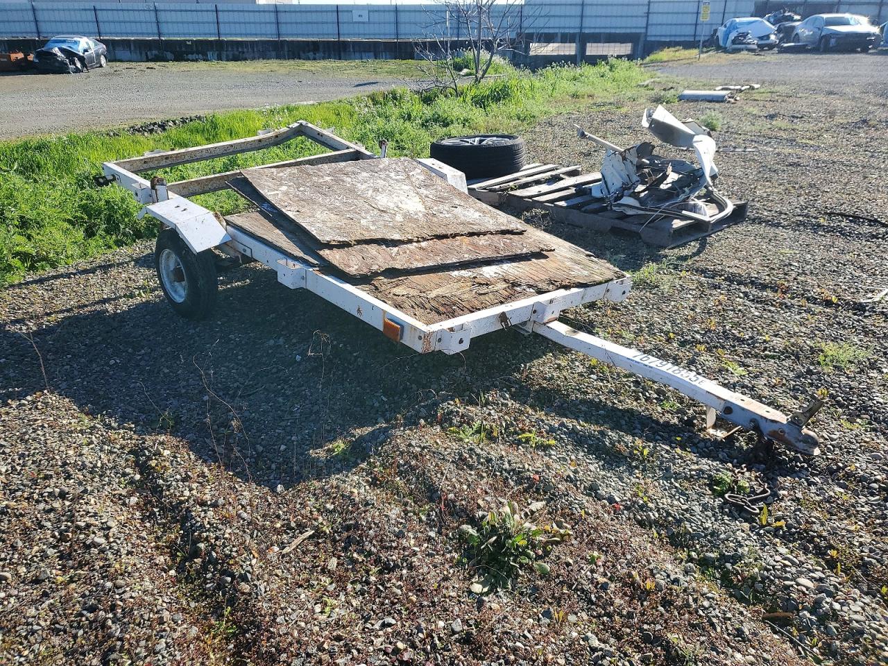 Trailer Folding