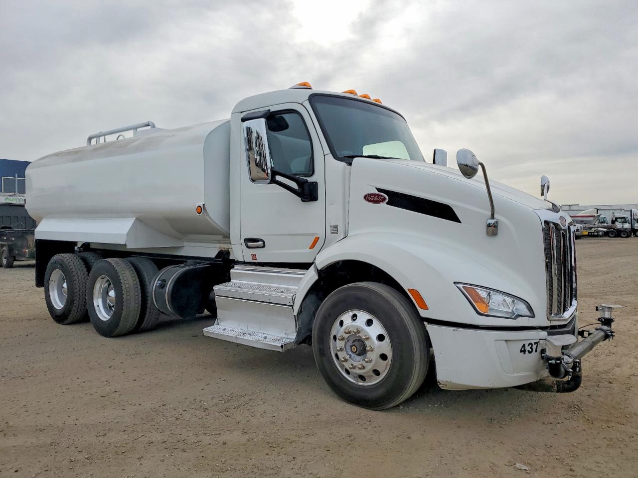 2021 Peterbilt 579
