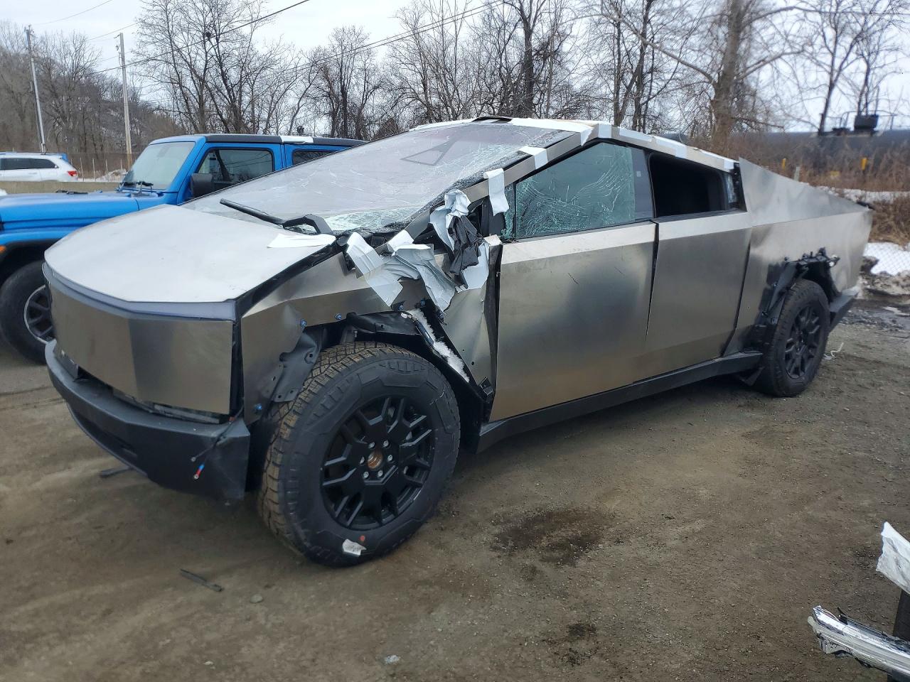 2025 Tesla Cybertruck
