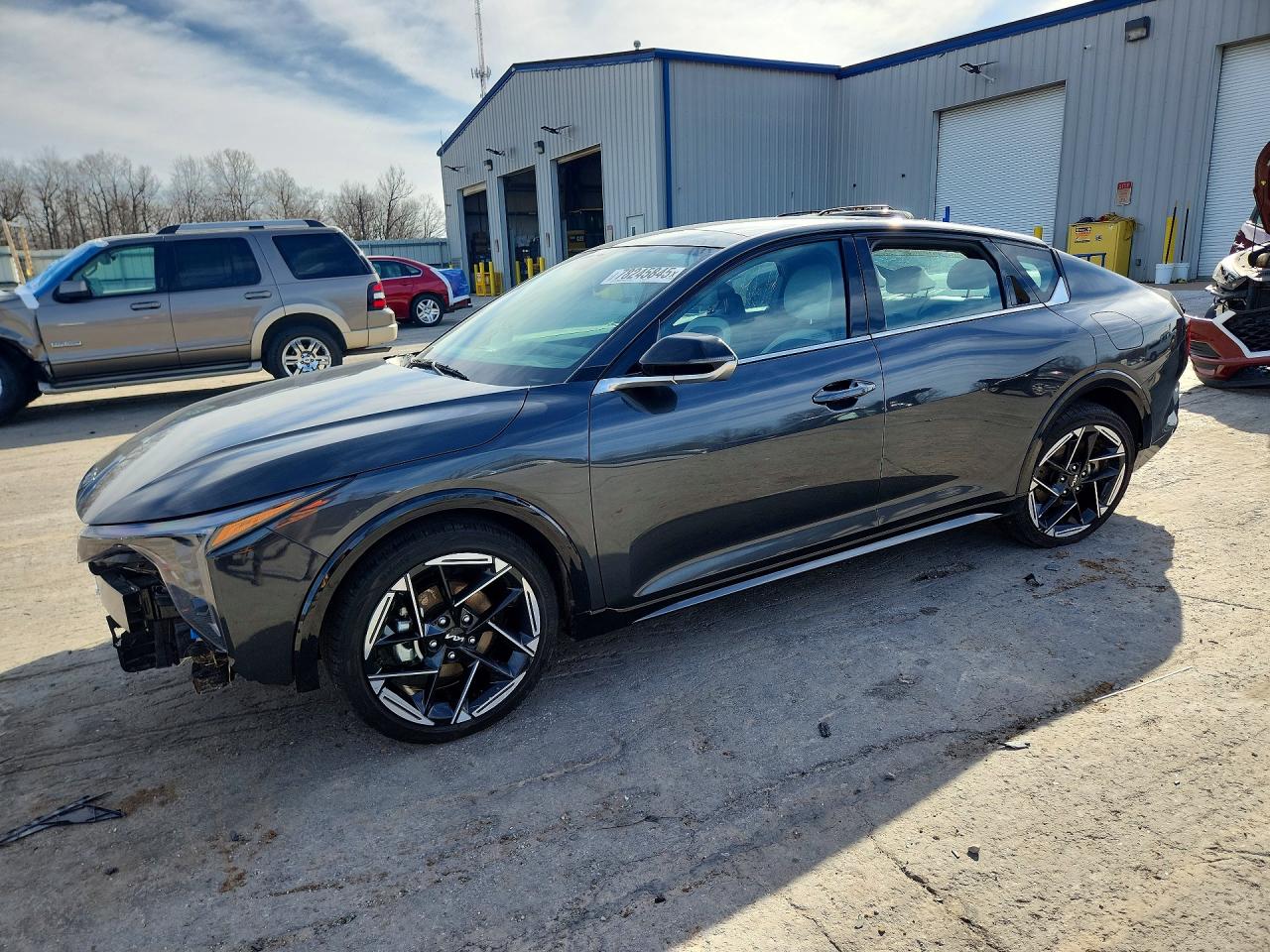 Kia K4