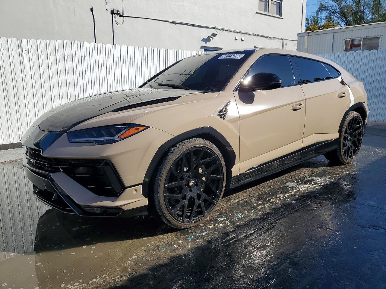 2024 Lamborghini Urus