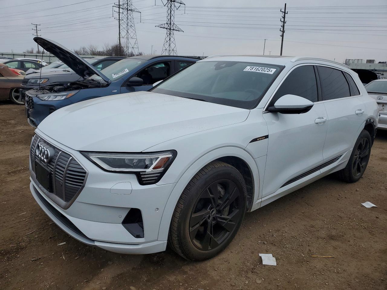 2022 Audi e-tron