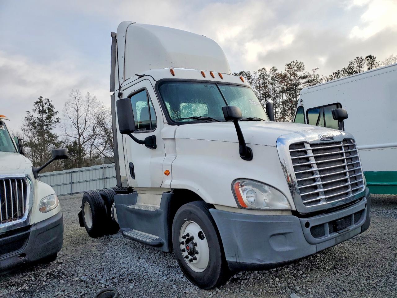 2016 Freightliner Cascadia 125