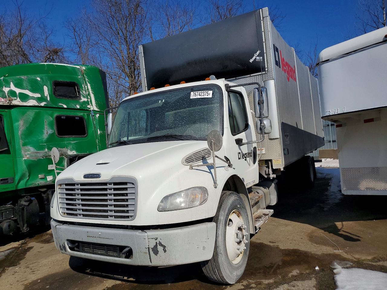 2016 Freightliner M2 106