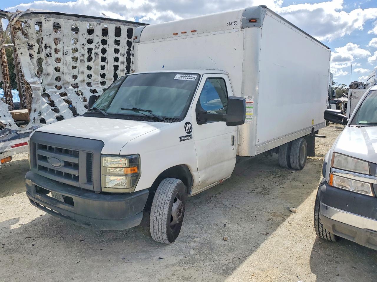 2016 Ford Econoline E350