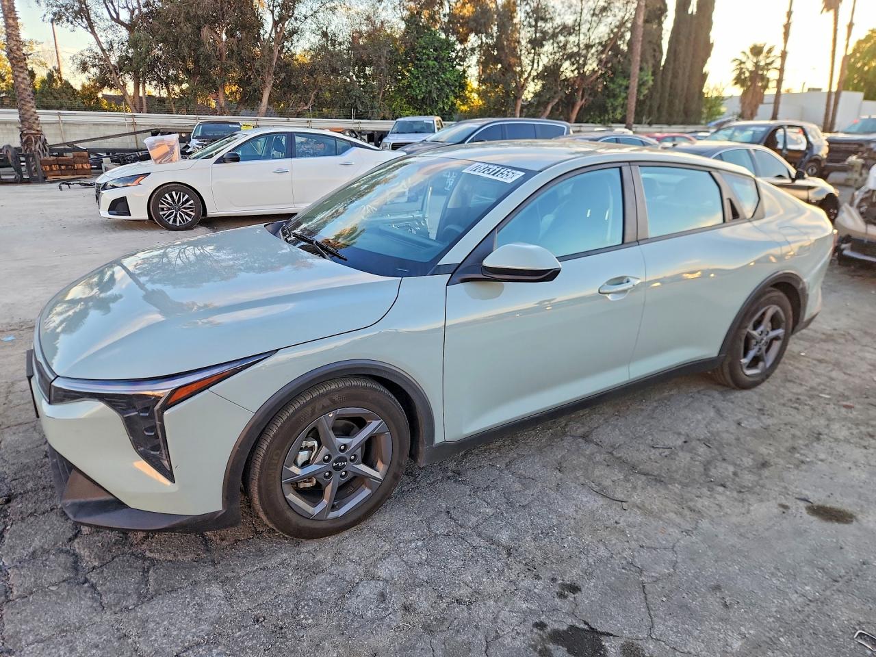 2025 Kia K4
